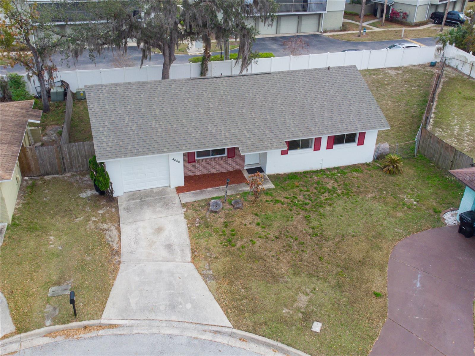 VILLAS AT SIGNAL HILL - Residential