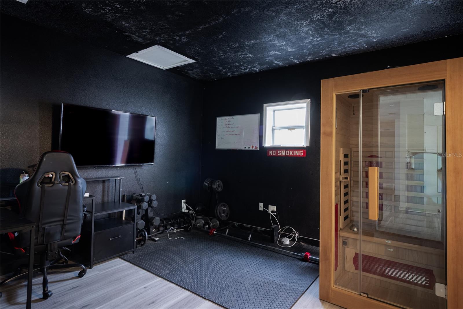 VILLAS AT SIGNAL HILL - Residential