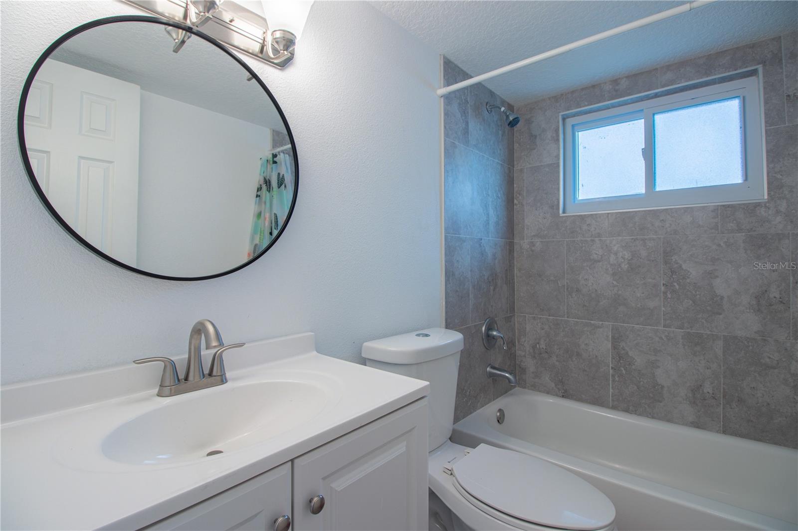 VILLAS AT SIGNAL HILL - Residential