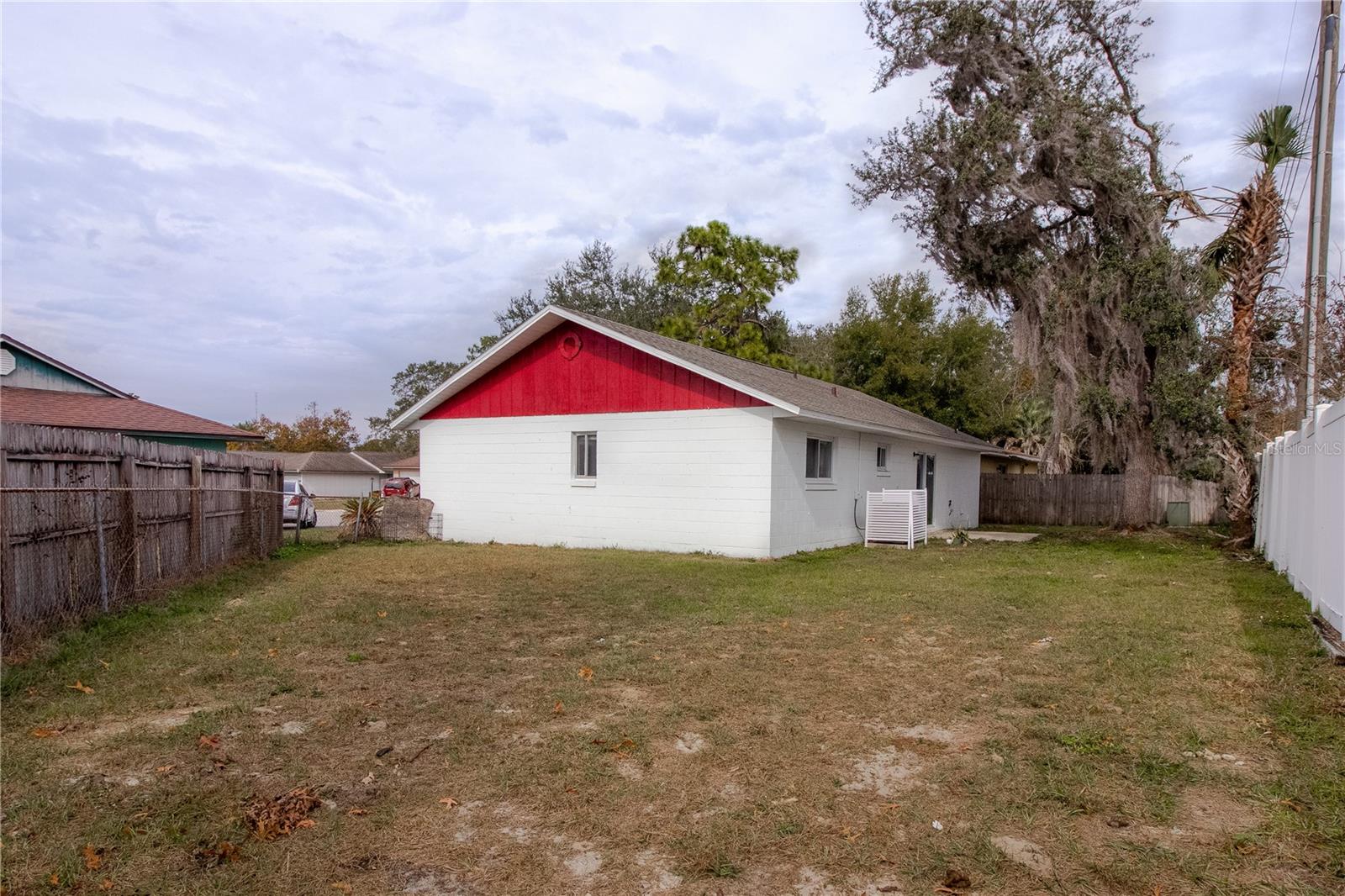 VILLAS AT SIGNAL HILL - Residential