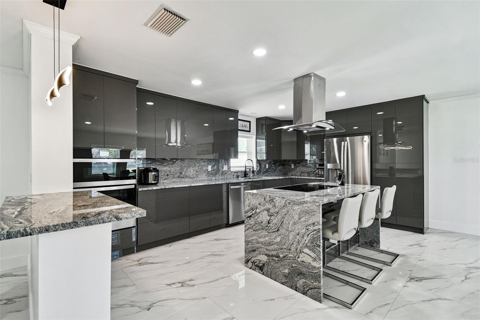 BAY CREST PARK UNIT 05 - Residential
