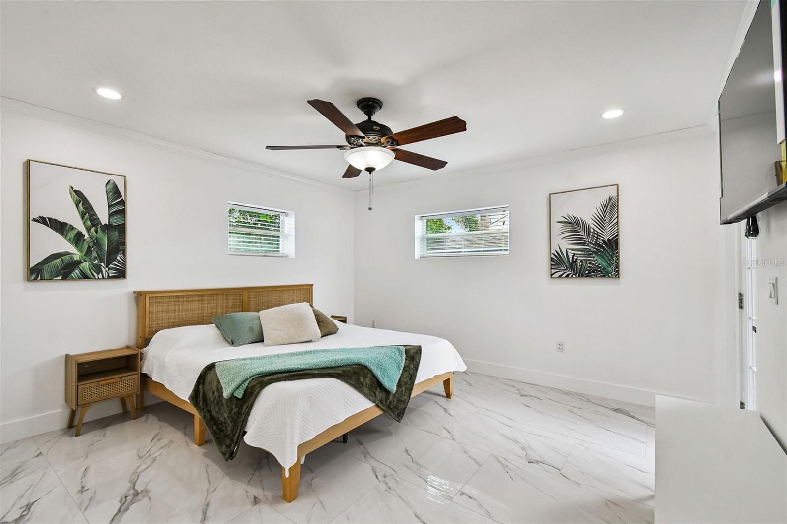 BAY CREST PARK UNIT 05 - Residential