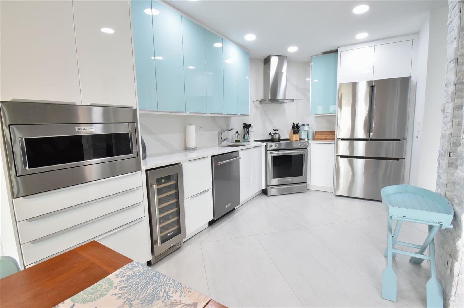 1515 PINELLAS BAYWAY S 70