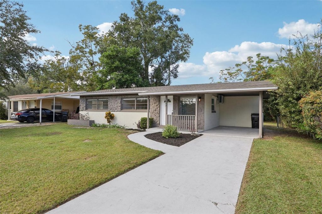 Photo of 442 Fanfair Avenue, Orlando, FL 32811 (MLS # O6353464)
