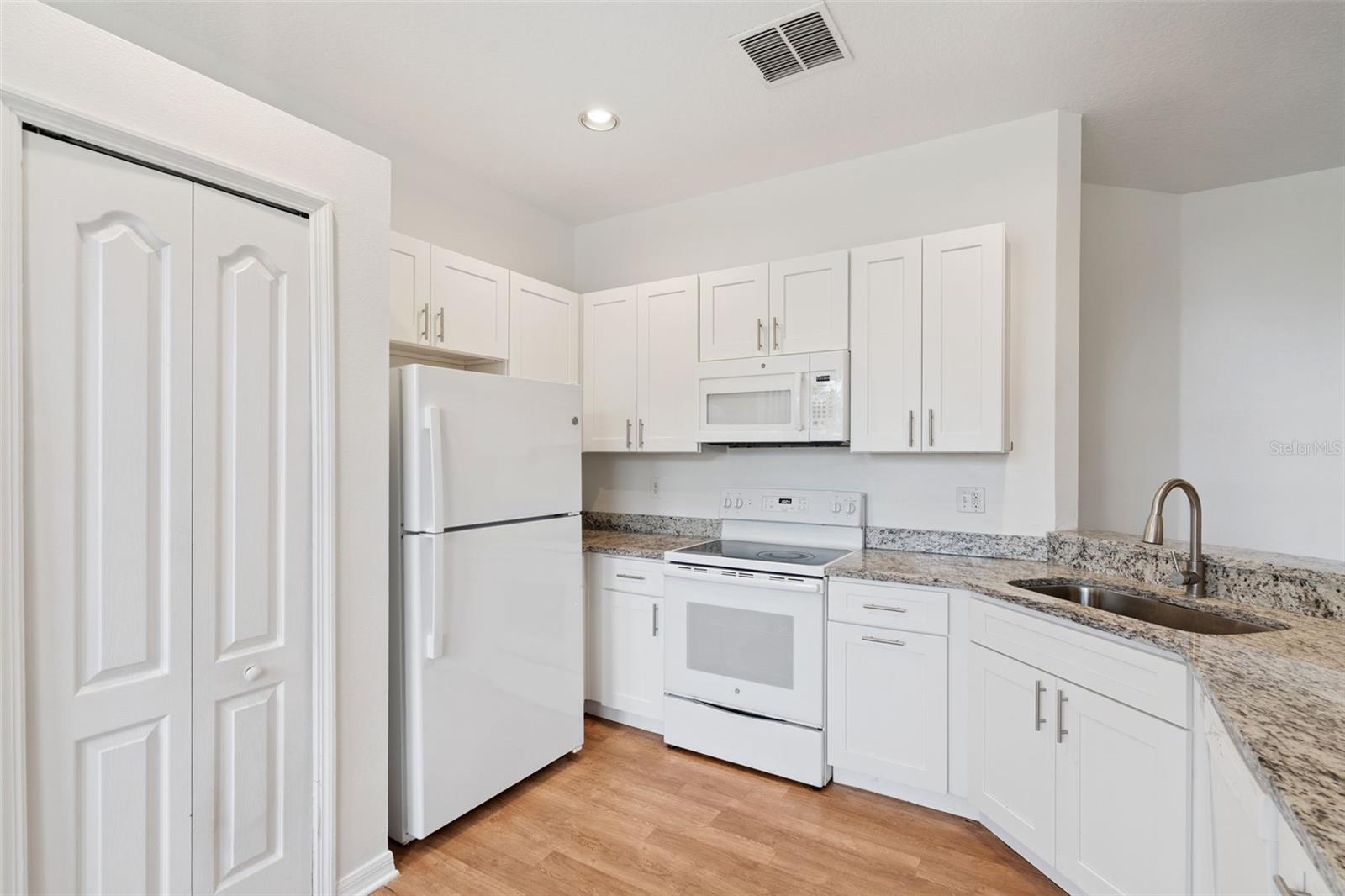 ROBINSON HILLS - Residential