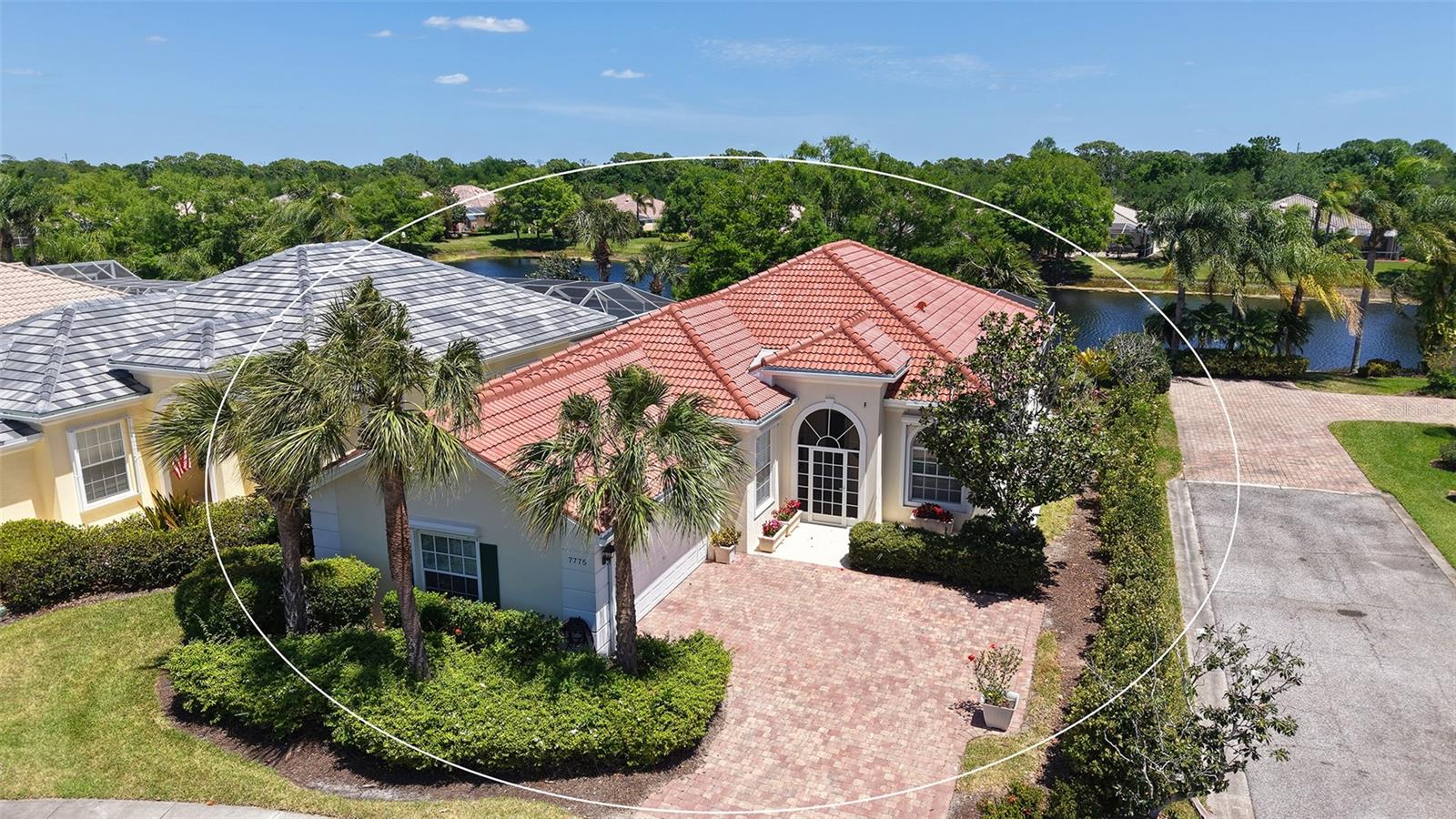 VILLAGEWALK - Residential