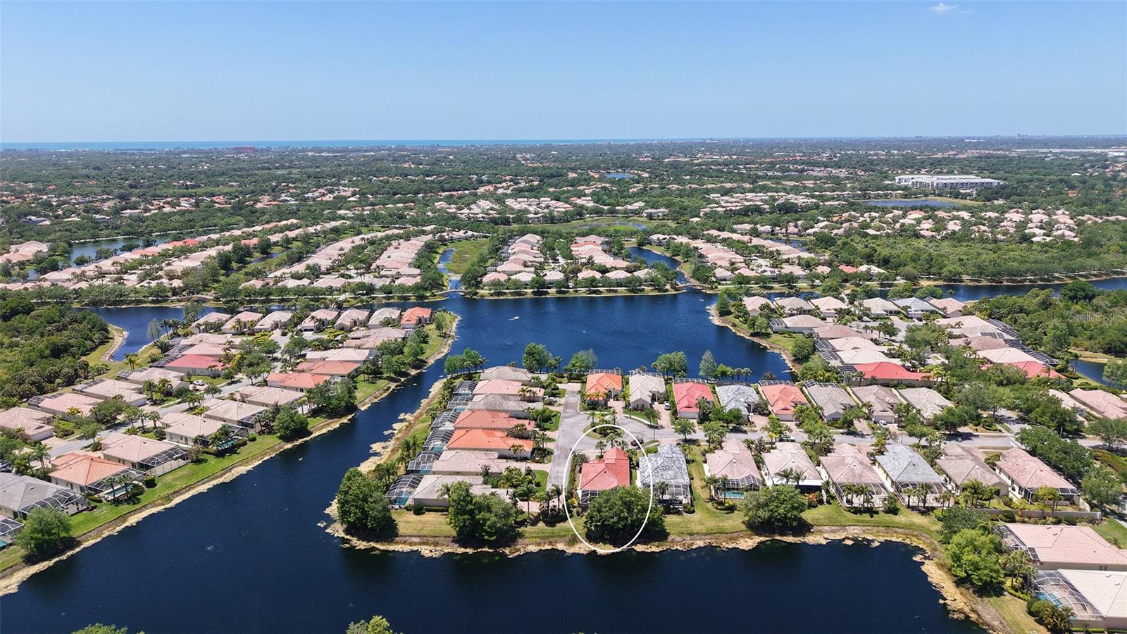 VILLAGEWALK - Residential