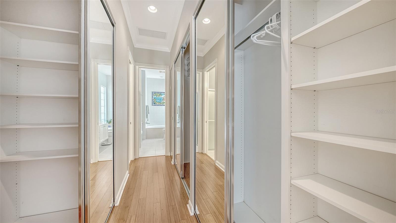 VILLAGEWALK - Residential