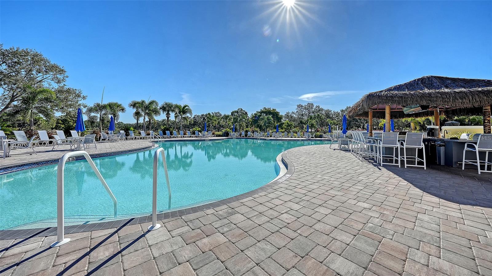 VILLAGEWALK - Residential