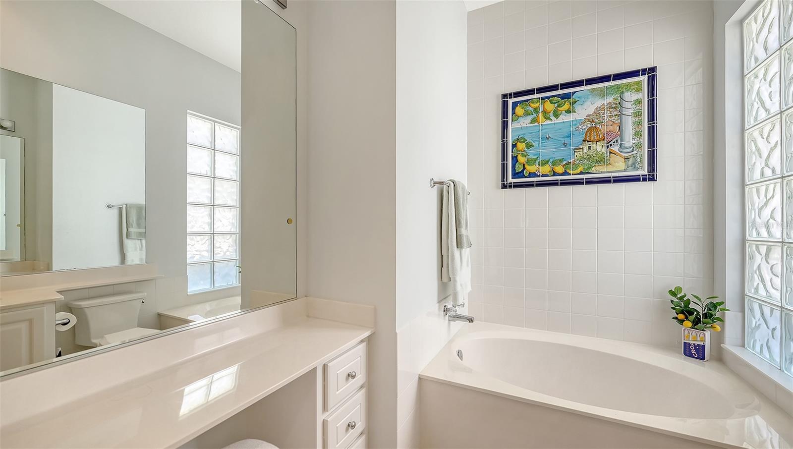 VILLAGEWALK - Residential