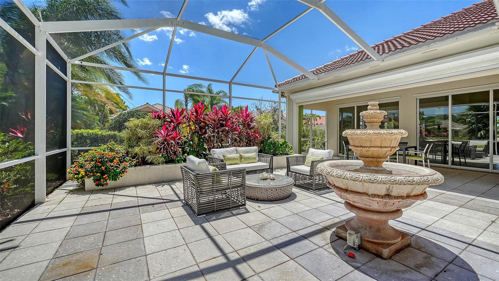 VILLAGEWALK - Residential