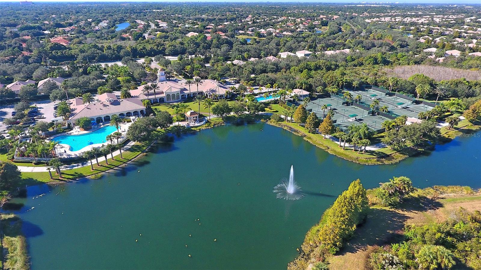 VILLAGEWALK - Residential