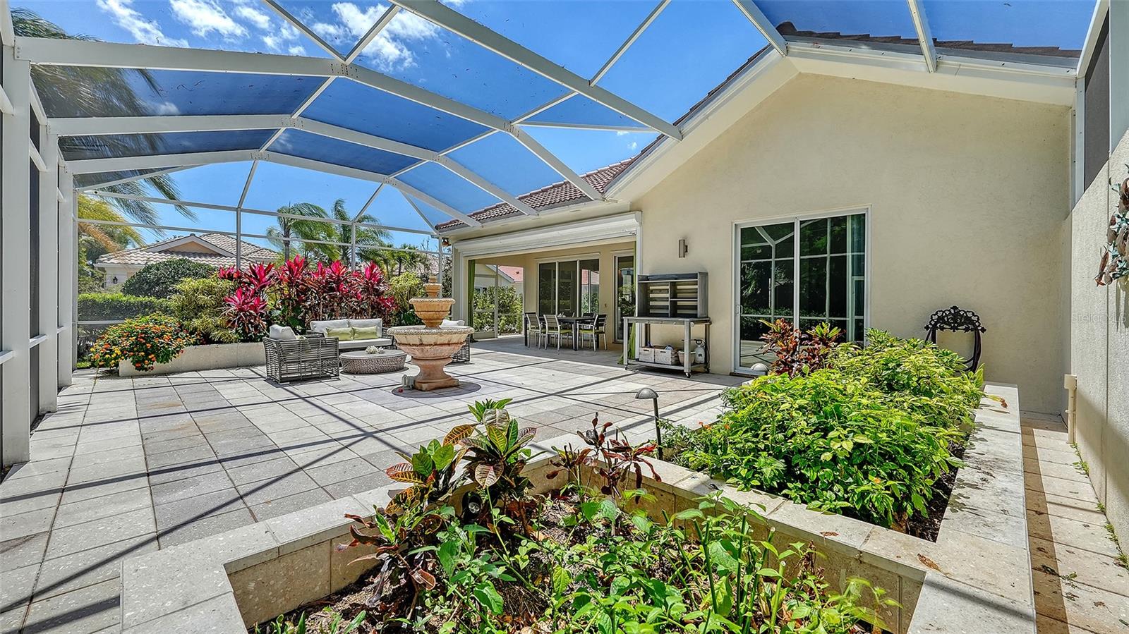 VILLAGEWALK - Residential