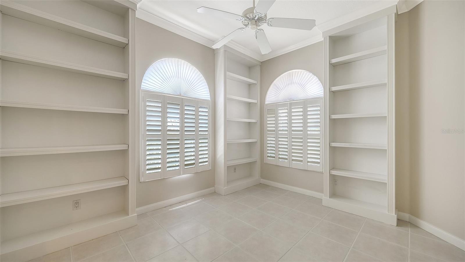 VILLAGEWALK - Residential