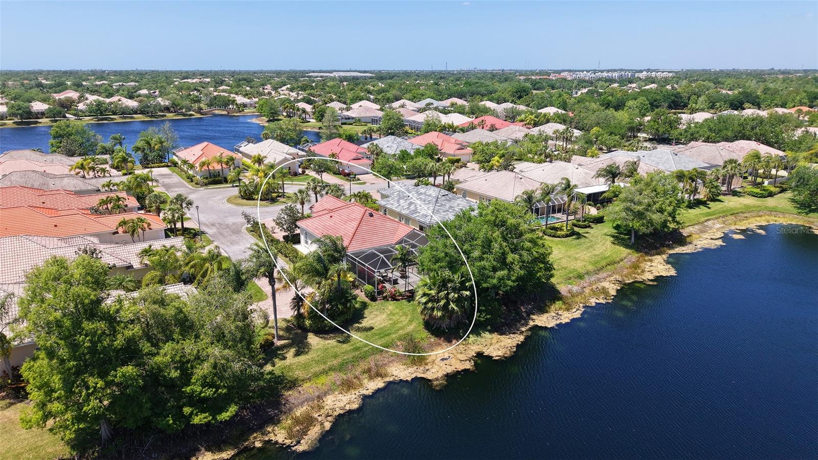 VILLAGEWALK - Residential