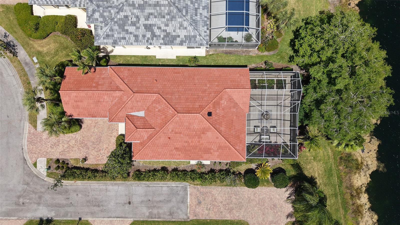 VILLAGEWALK - Residential