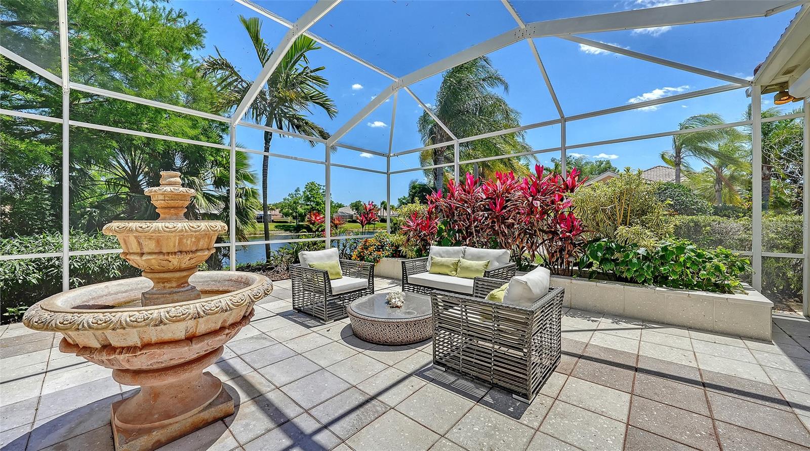 VILLAGEWALK - Residential