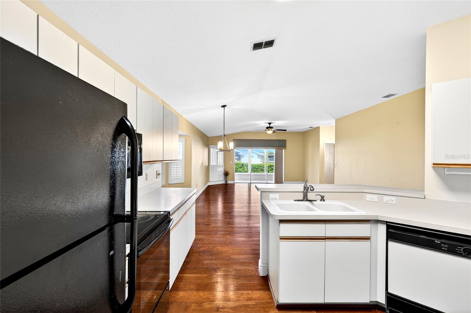 BRENTWOOD VILLAS 02 & 02 REP - Residential