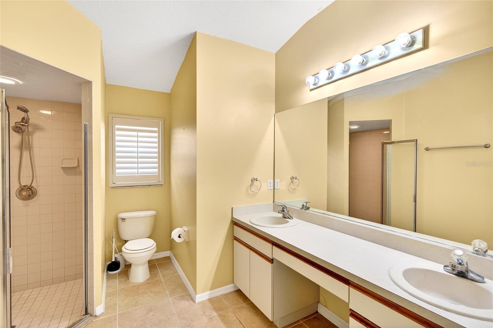 BRENTWOOD VILLAS 02 & 02 REP - Residential