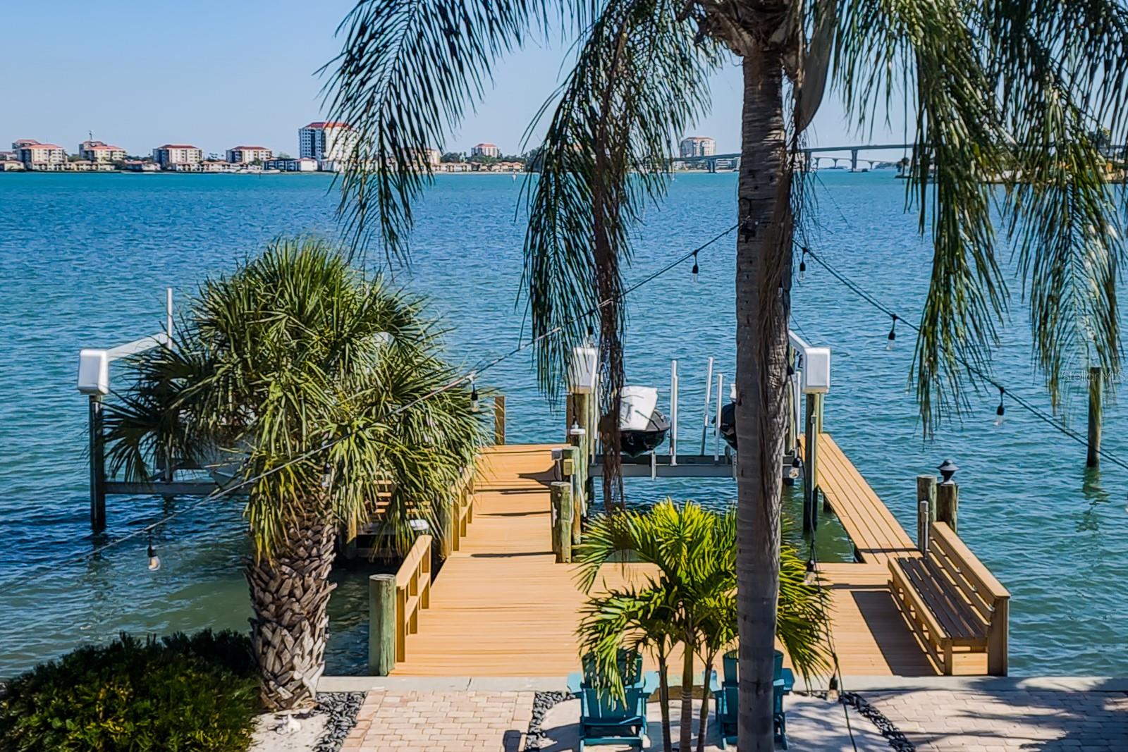 BOCA CIEGA ISLE - Land