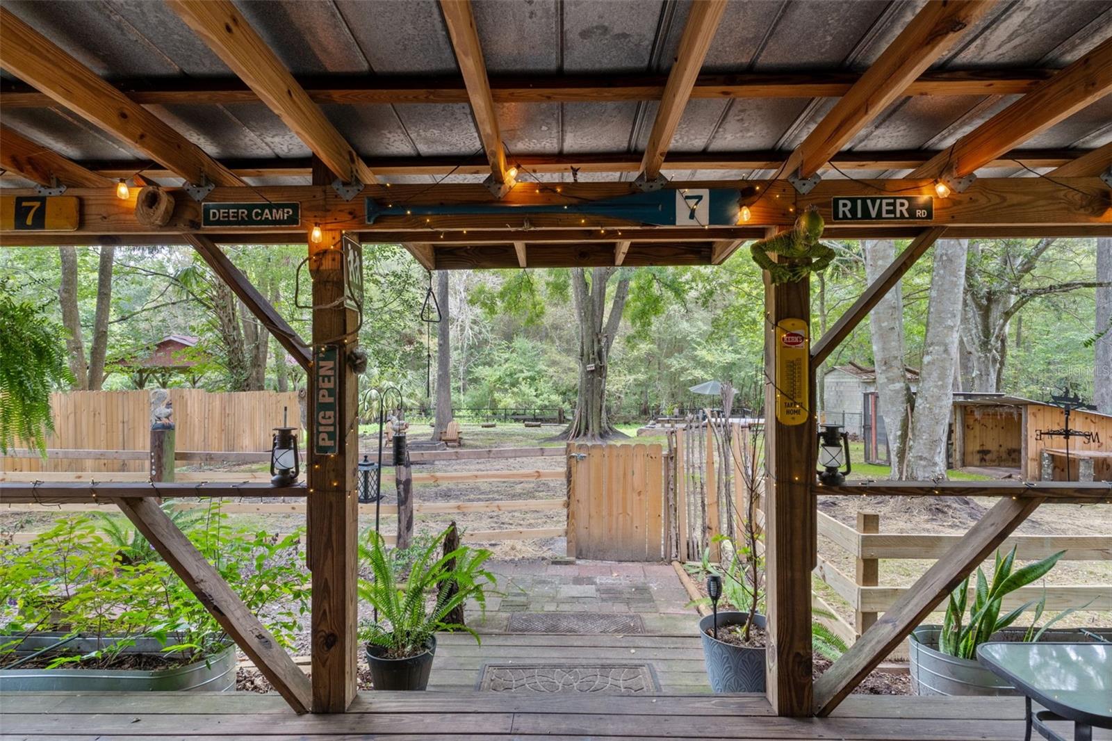SHERWOOD FOREST UNREC SUB - Residential
