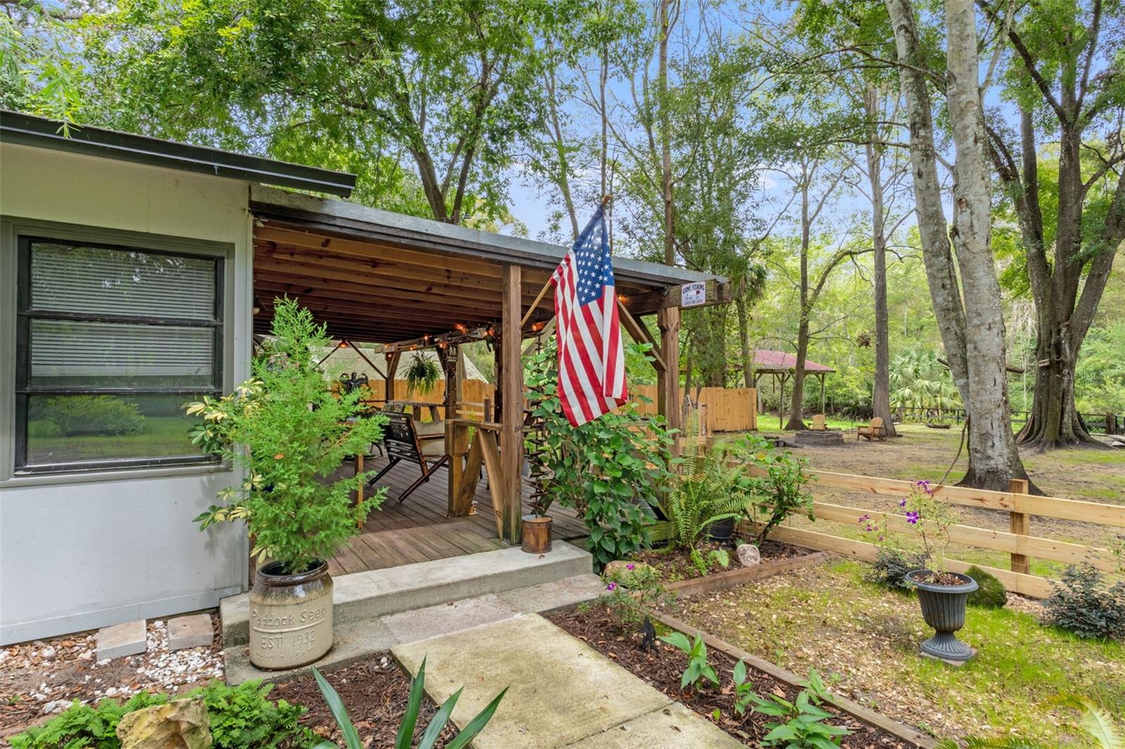 SHERWOOD FOREST UNREC SUB - Residential
