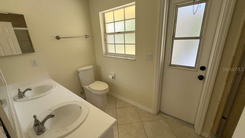 SAND LAKE POINT - Residential Lease