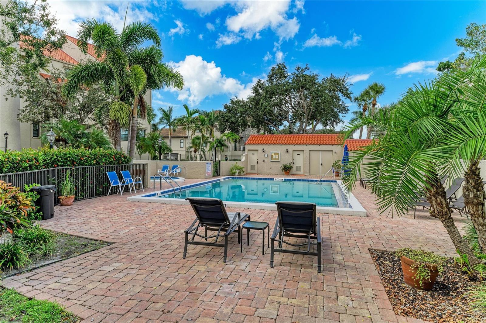 CONQUISTADOR BAY CLUB - Residential