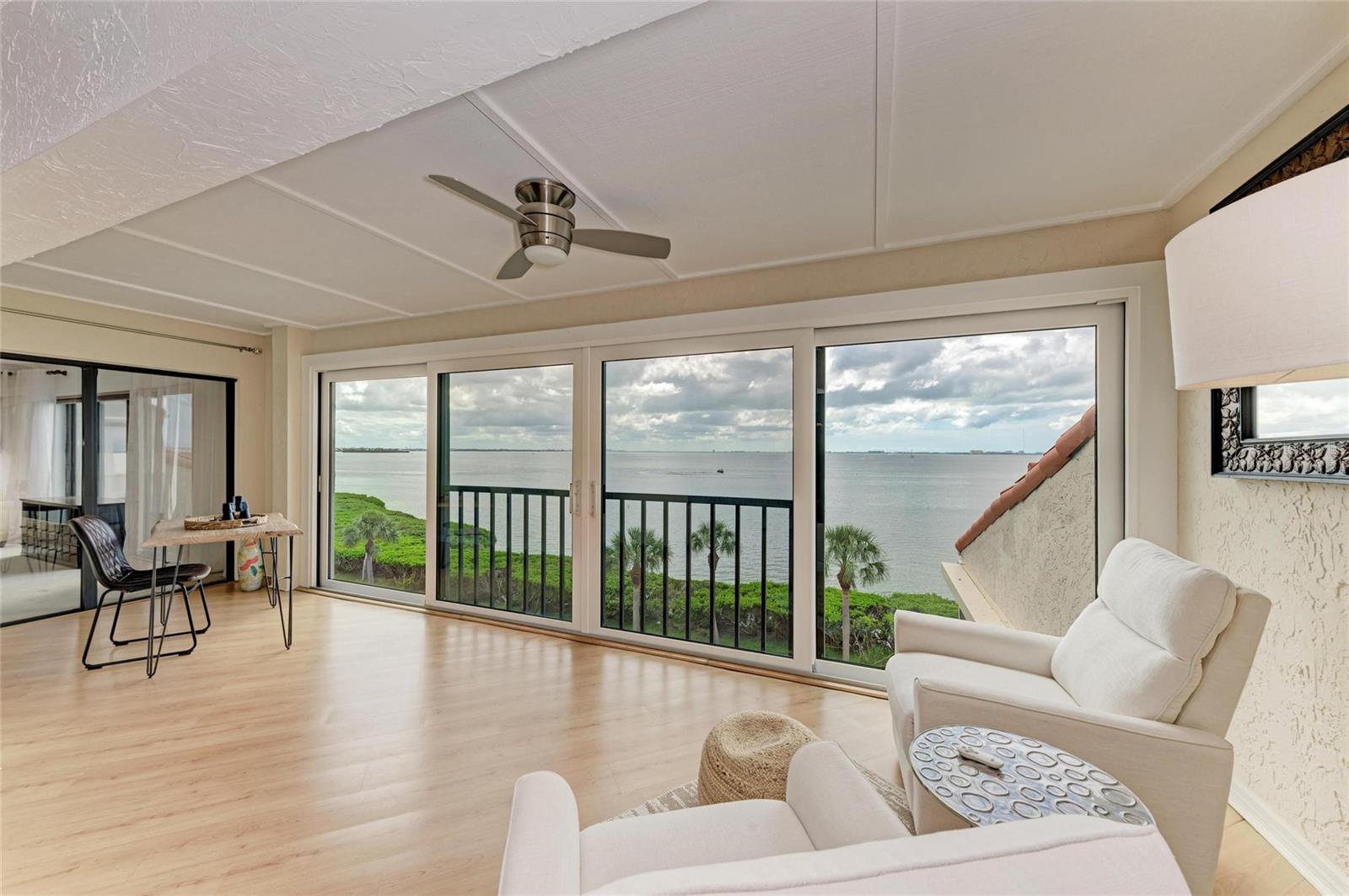 CONQUISTADOR BAY CLUB - Residential