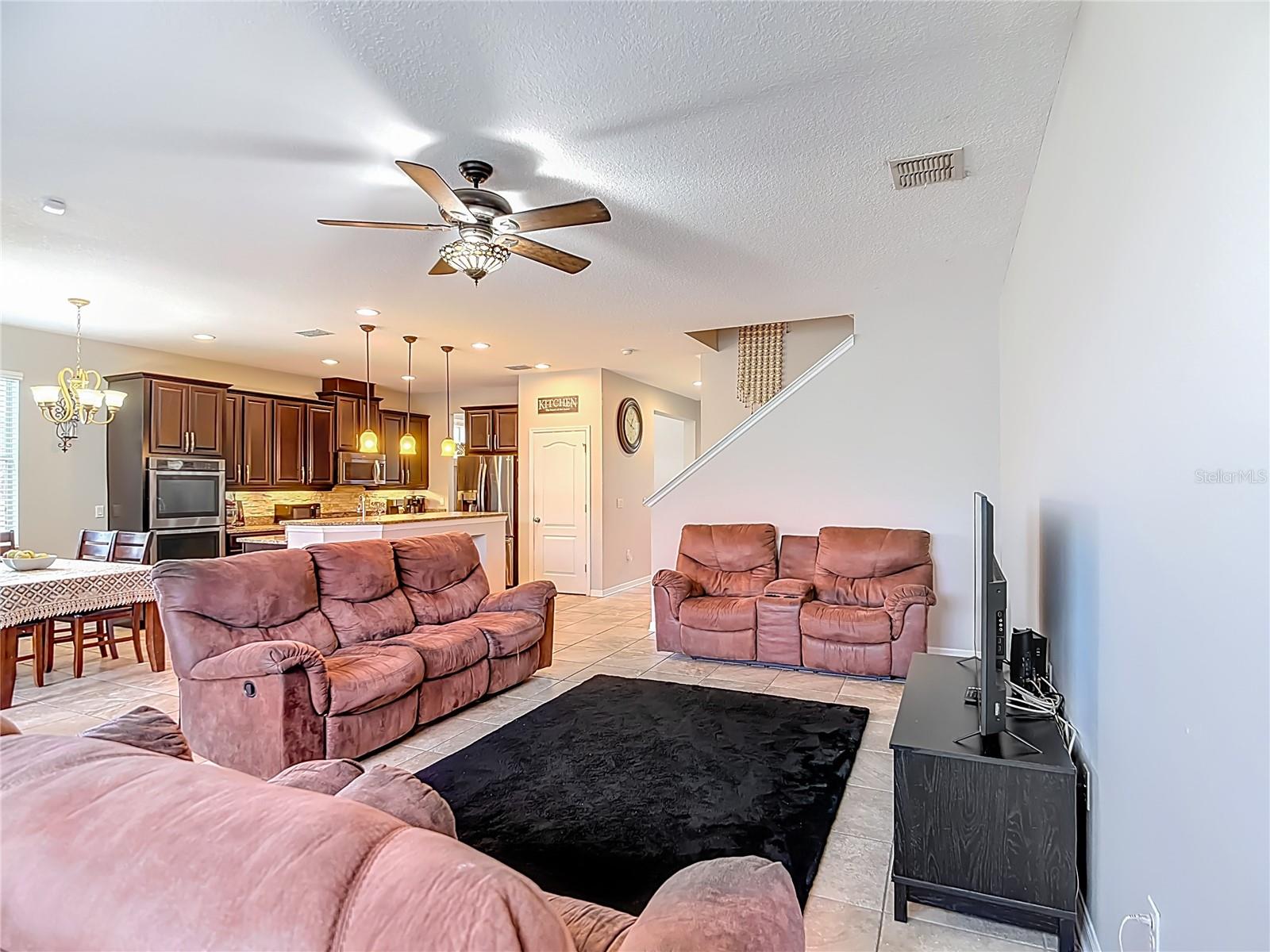 ESTATES AUBURNDALE PH 02 - Residential