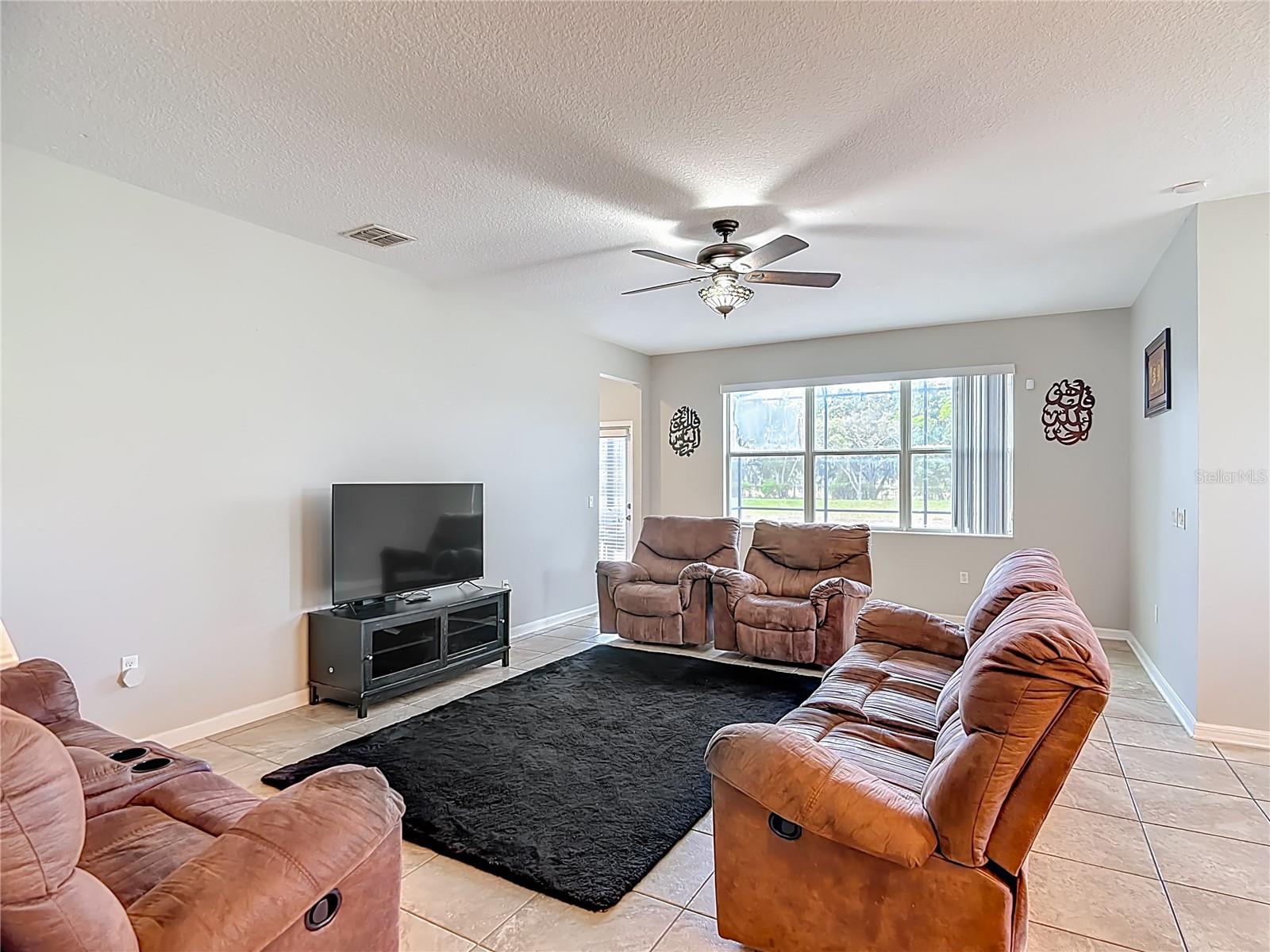 ESTATES AUBURNDALE PH 02 - Residential