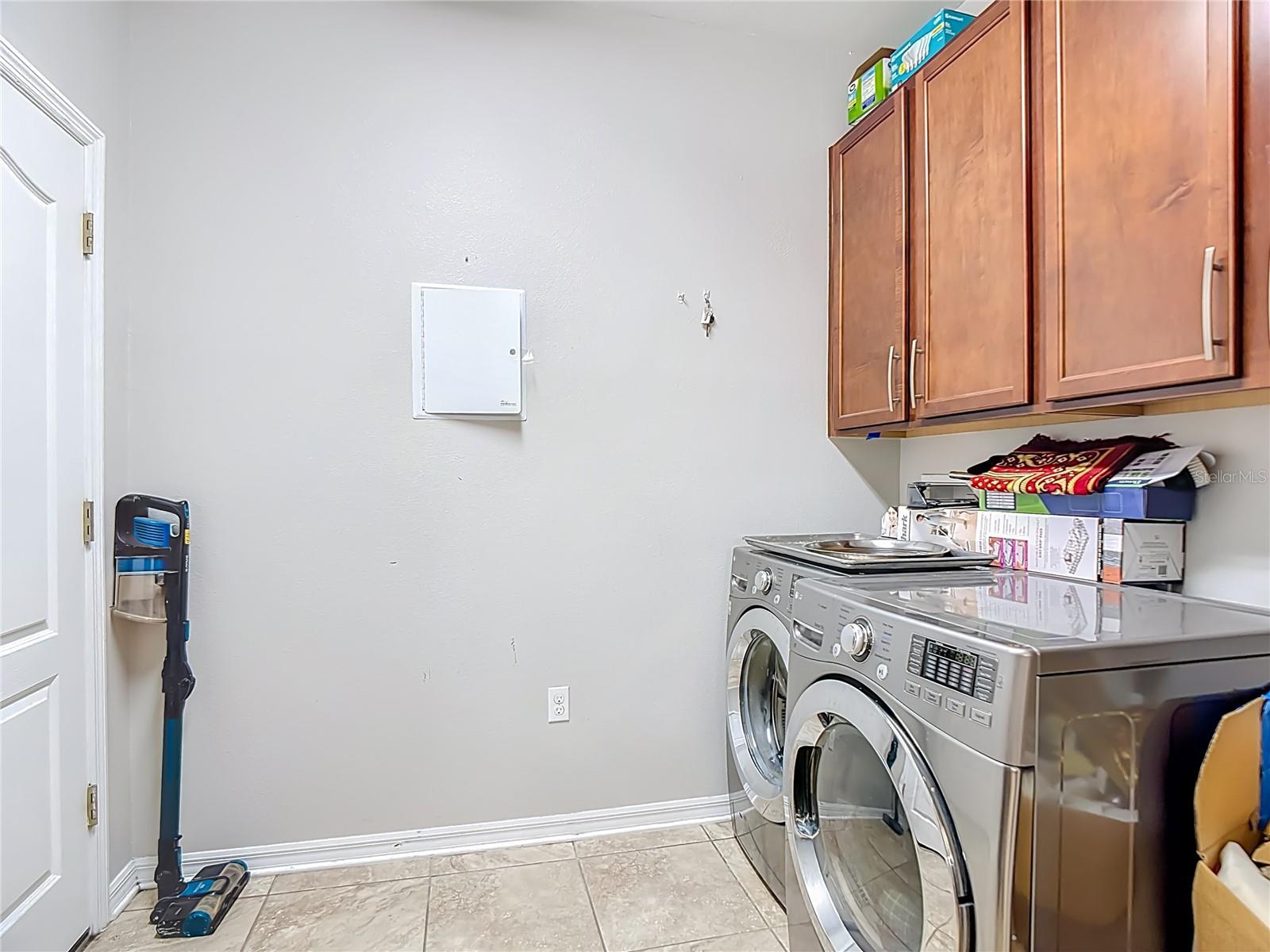 ESTATES AUBURNDALE PH 02 - Residential