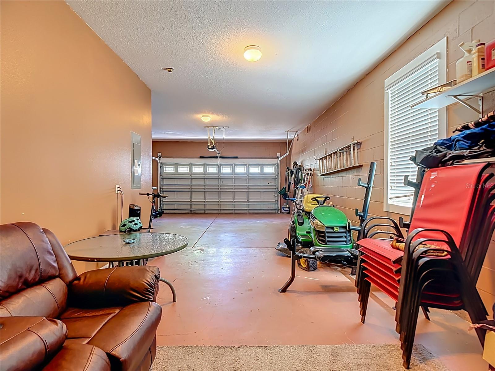 ESTATES AUBURNDALE PH 02 - Residential