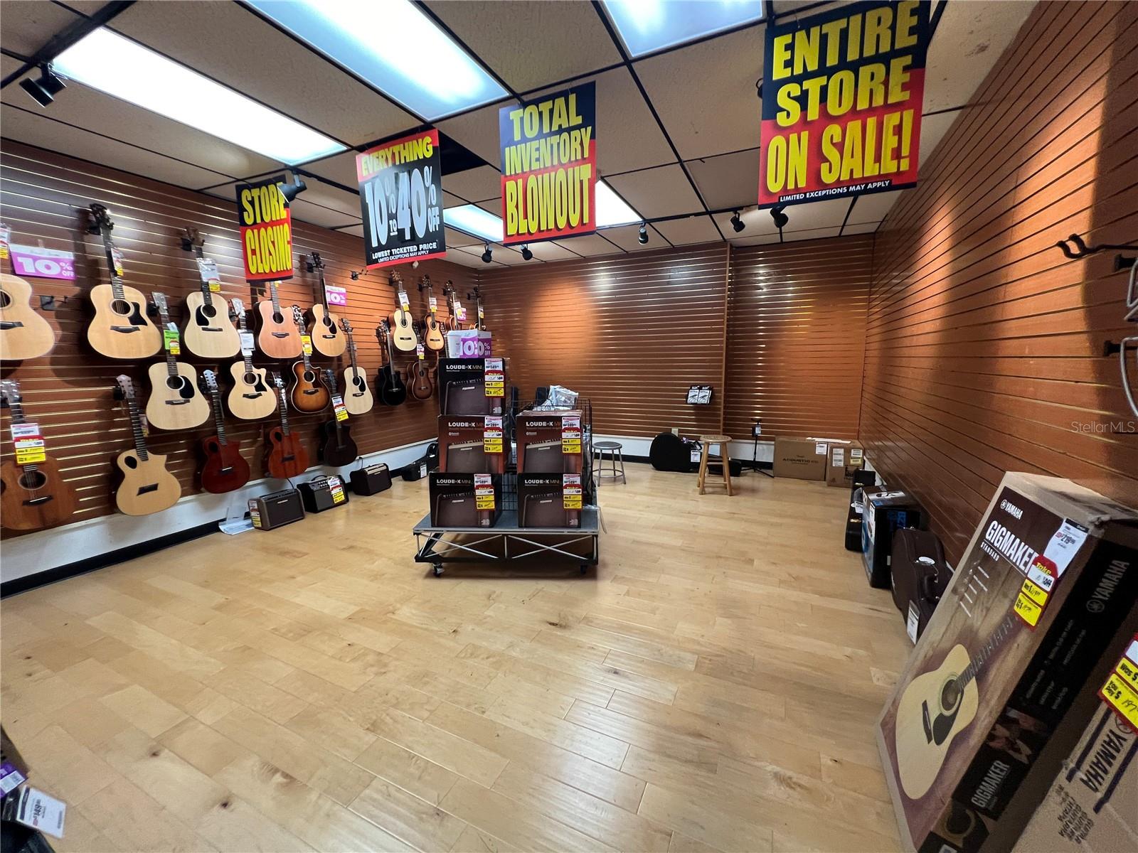 WHITFIELD ESTATES UNIT 1 - Commercial Sale