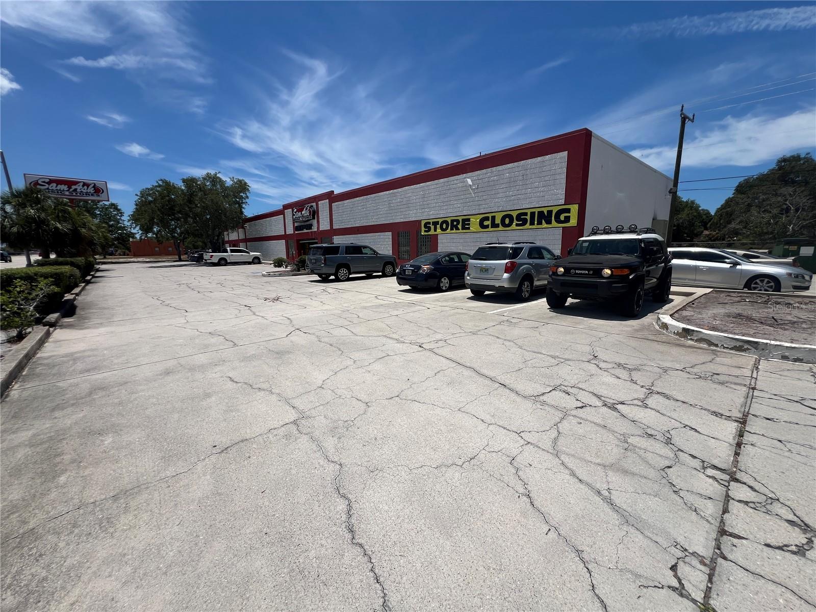 WHITFIELD ESTATES UNIT 1 - Commercial Sale