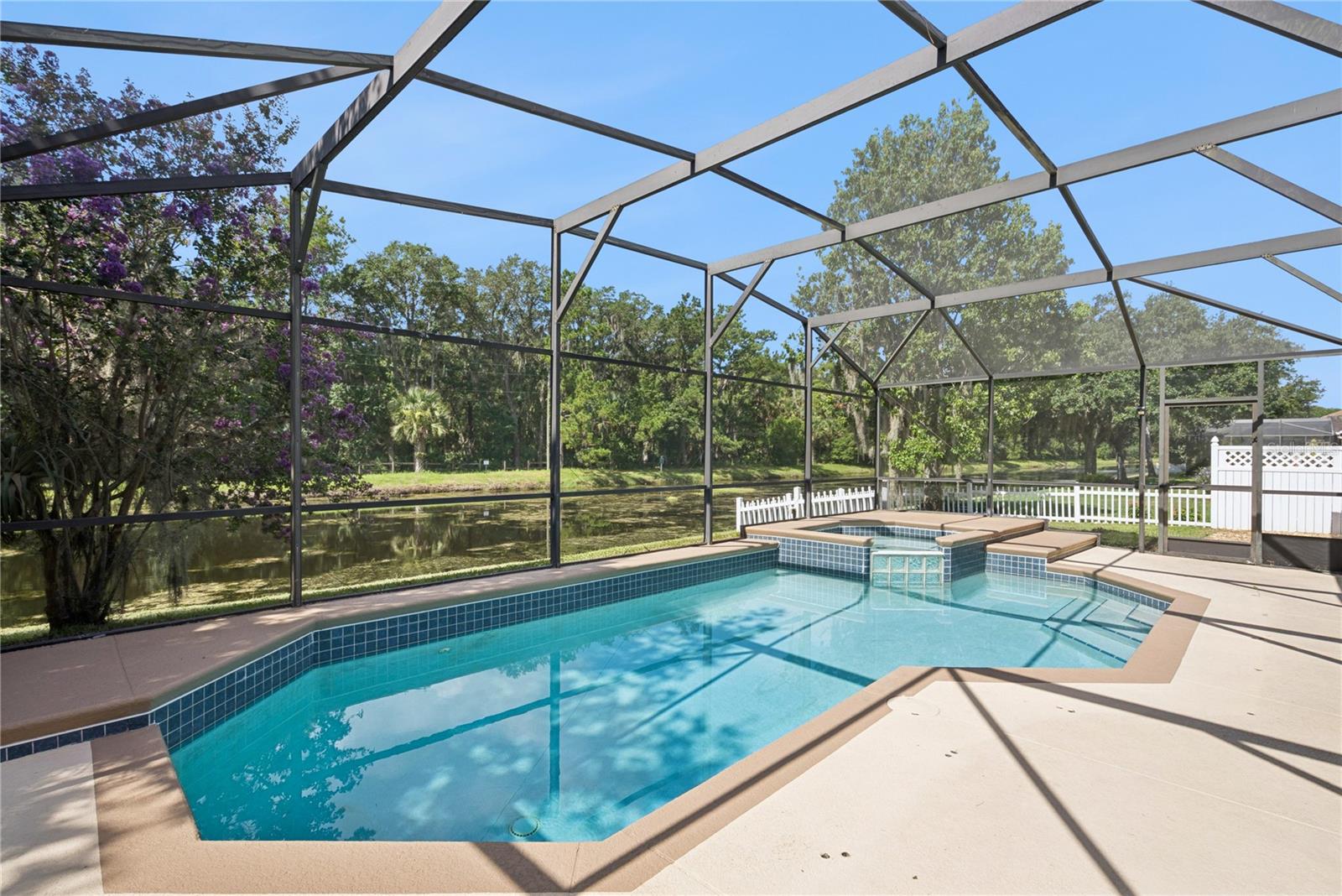 5703 AUTUMN CHASE CIRCLE