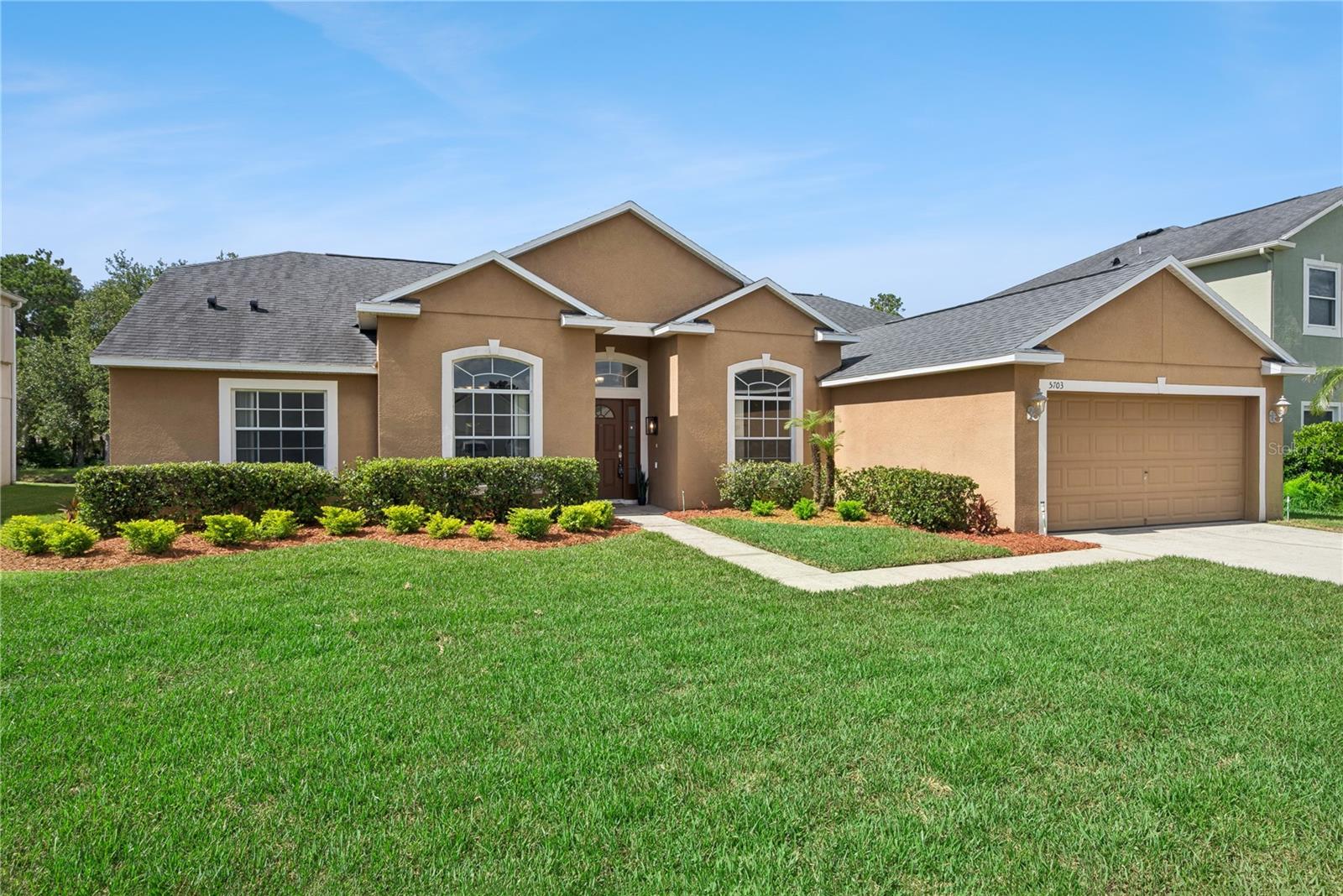 5703 AUTUMN CHASE CIRCLE