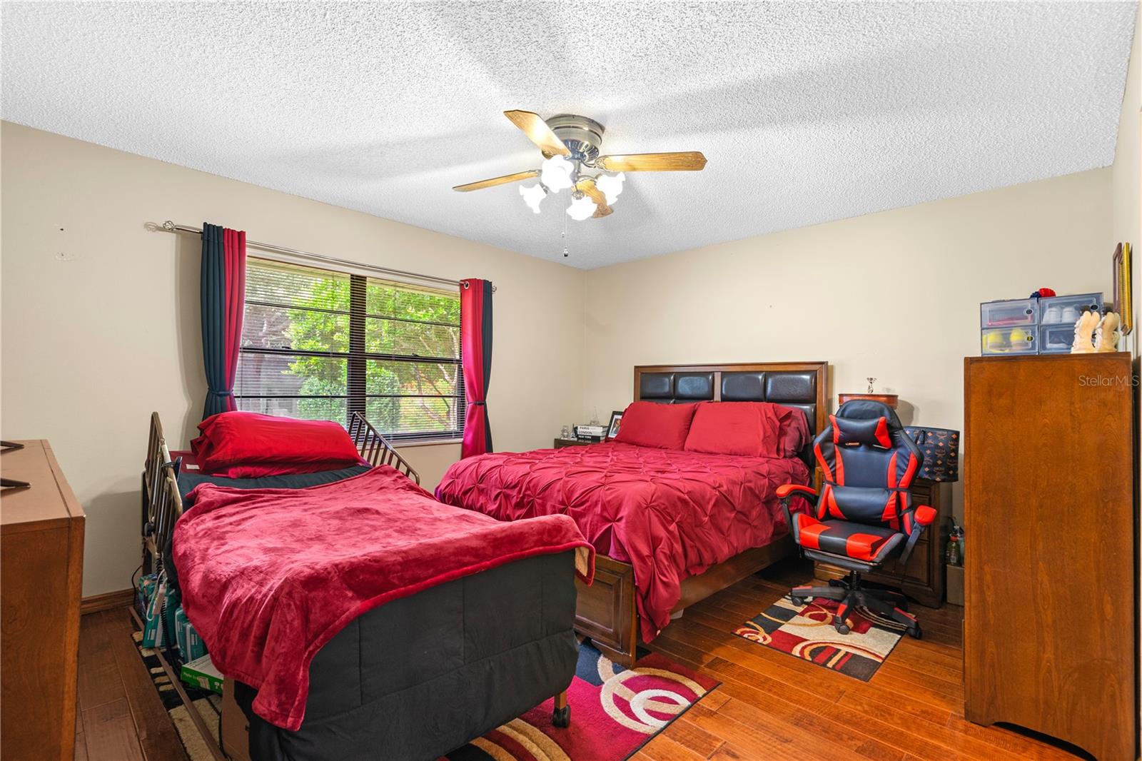 WINDSONG ESTATES - Residential