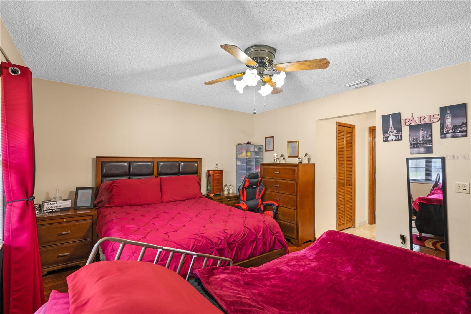 WINDSONG ESTATES - Residential