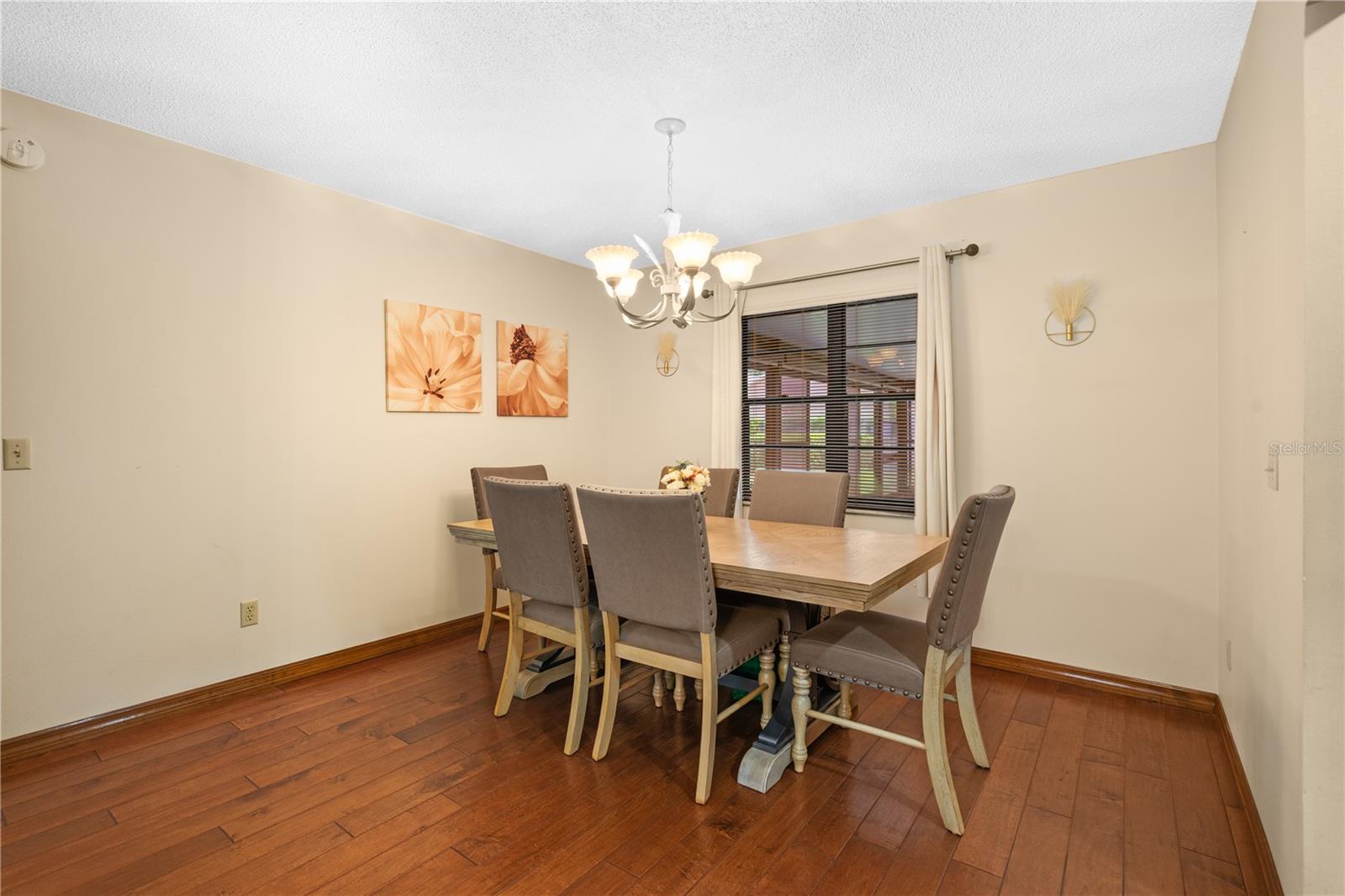 WINDSONG ESTATES - Residential