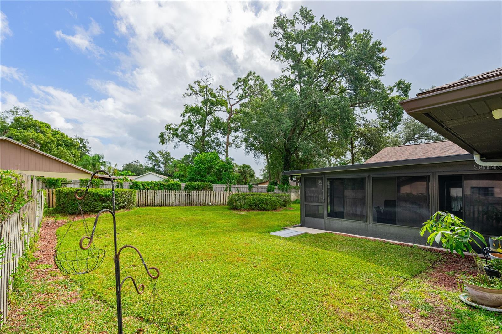 WINDSONG ESTATES - Residential