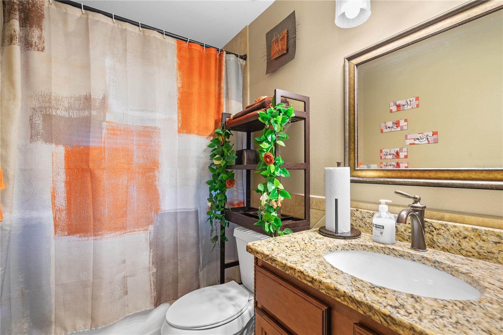 WINDSONG ESTATES - Residential