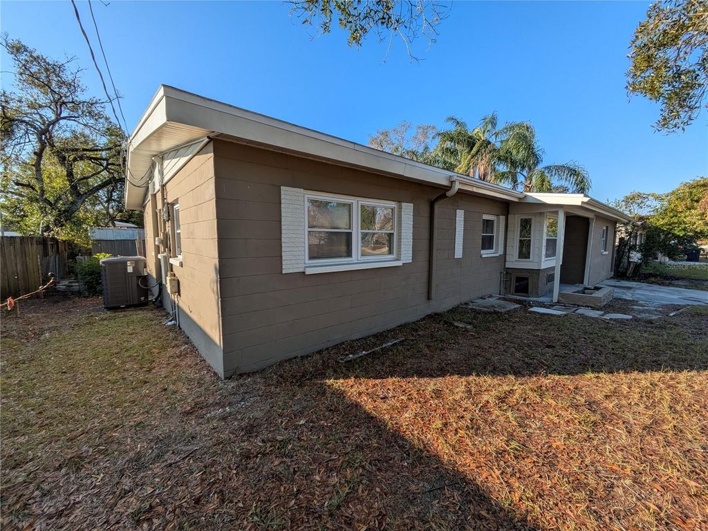 Photo of 1817 Meridel Avenue, Tampa, FL 33612 (MLS # TB8442083)
