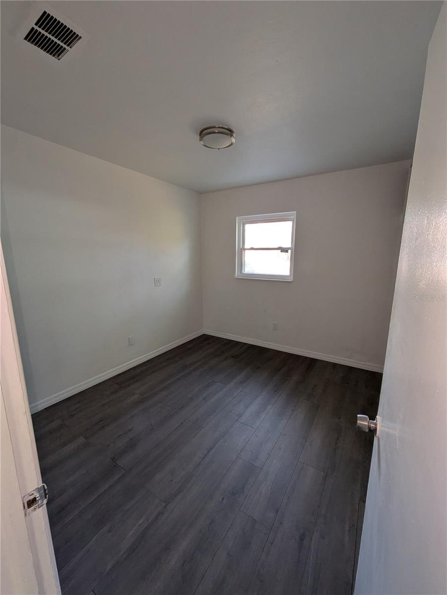 TILSEN MANOR BLKS 2 3 4 5 6 8 - Residential