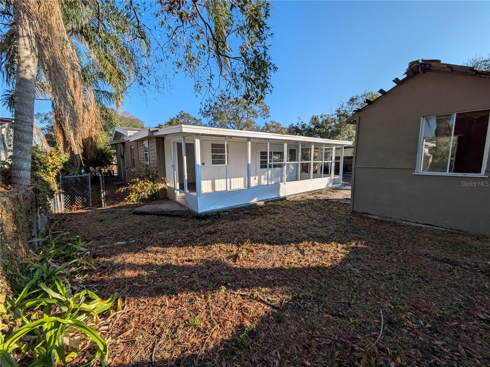 TILSEN MANOR BLKS 2 3 4 5 6 8 - Residential