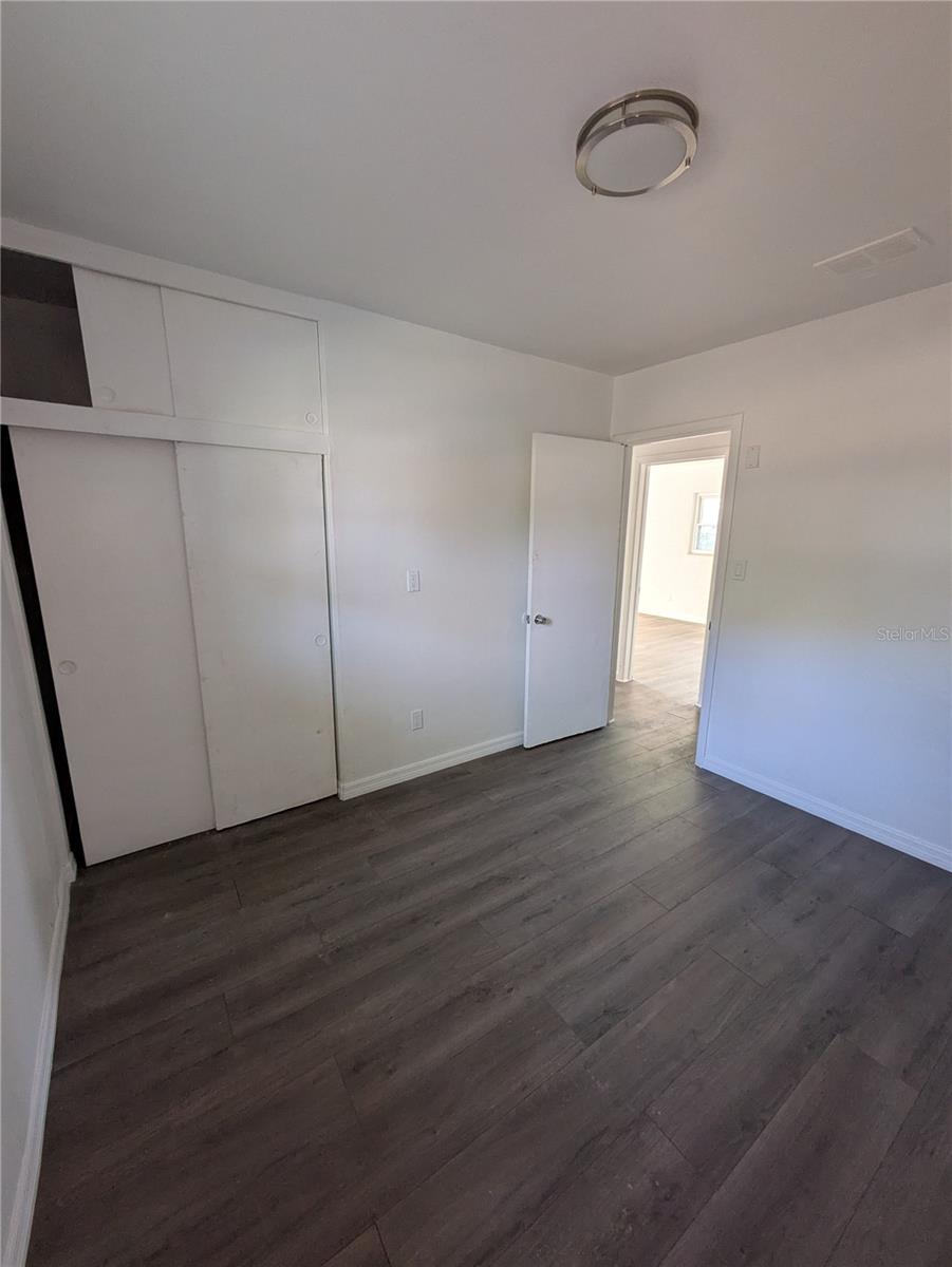 TILSEN MANOR BLKS 2 3 4 5 6 8 - Residential