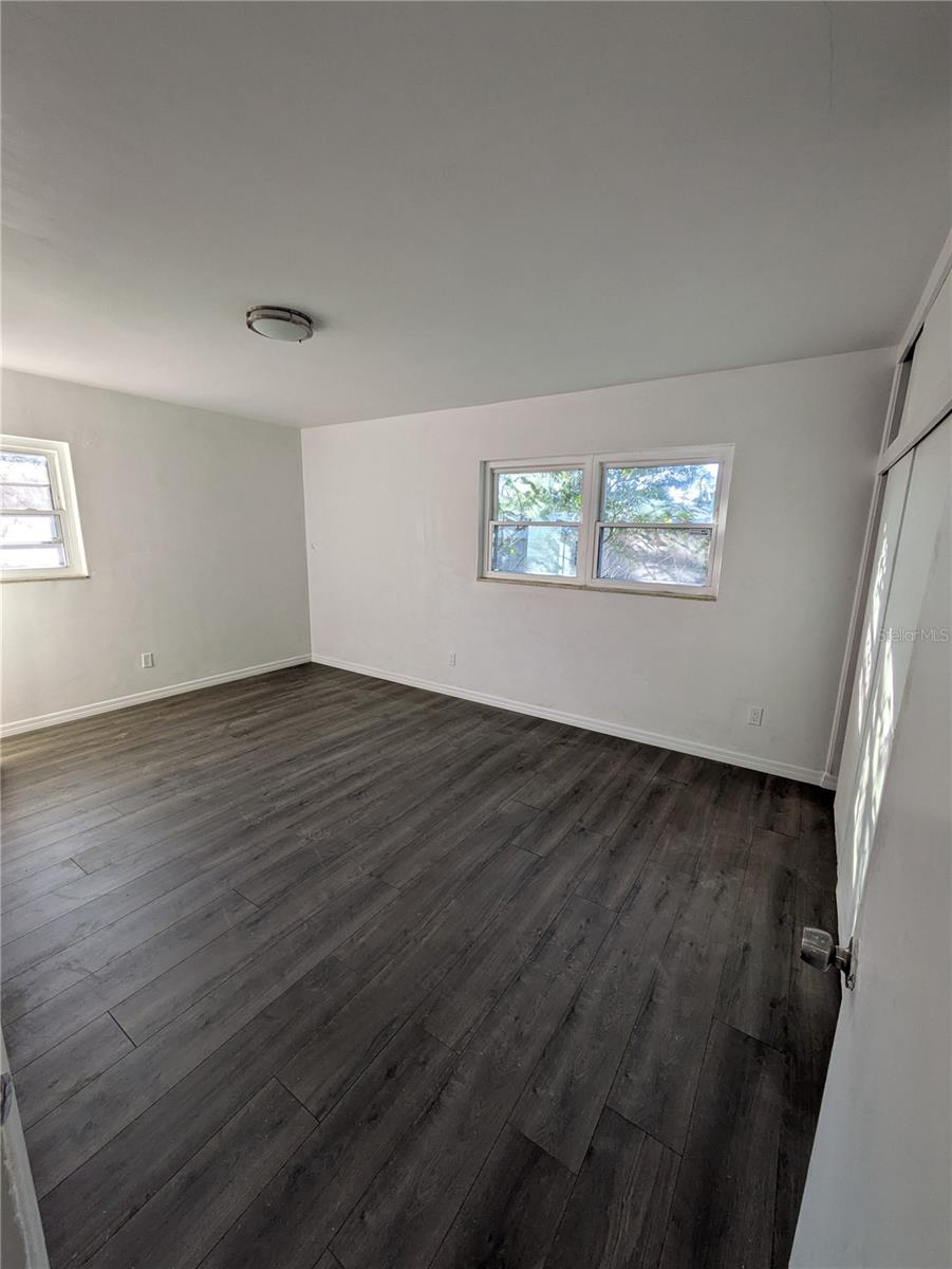 TILSEN MANOR BLKS 2 3 4 5 6 8 - Residential