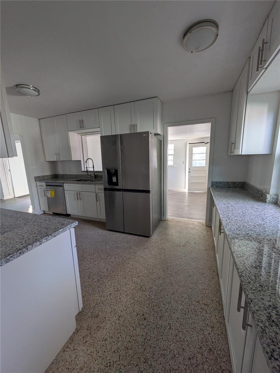 TILSEN MANOR BLKS 2 3 4 5 6 8 - Residential