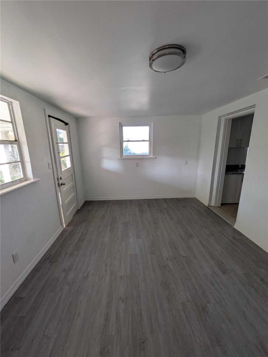 TILSEN MANOR BLKS 2 3 4 5 6 8 - Residential