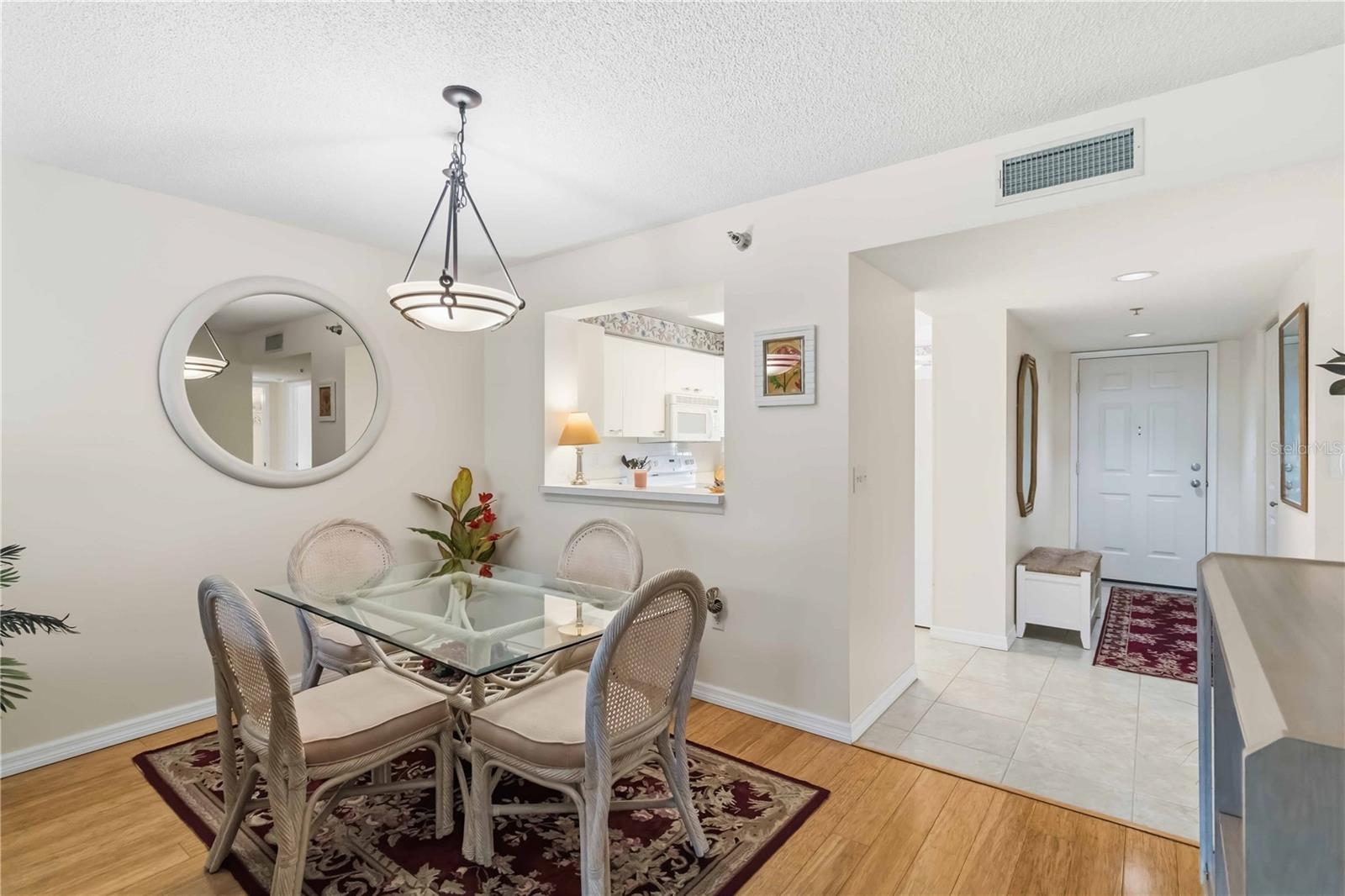 ARBORS AT PINEBROOK CONDO PH I - Residential